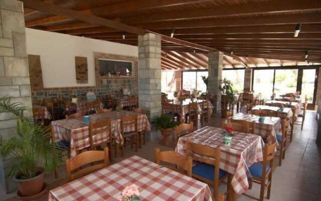 Ionikos Hotel