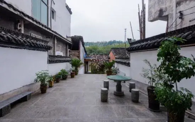 Wuyuan Likeng Qingfeng Courtyard