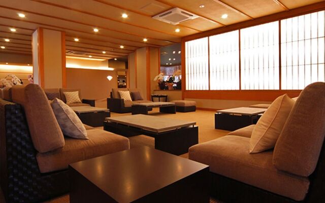 Tenku Kaiyu no Yado Suehiro