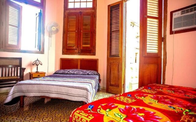 Hostal Balcones Villegas