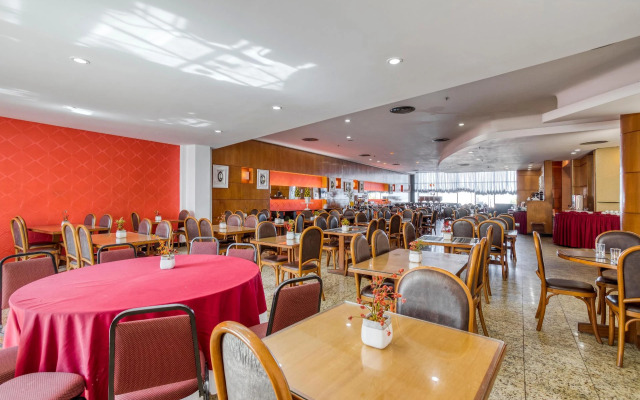 Royalty Barra Hotel