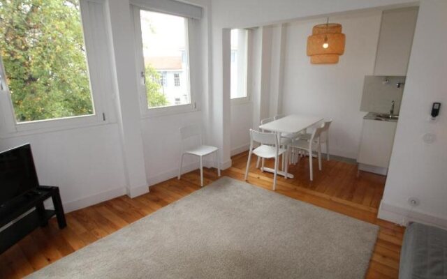 OPO.APT - Art Deco Apartments in Oporto's Center