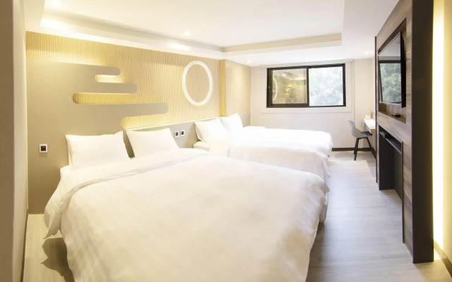 Alishan Shermuh Int' Tourist Hotel