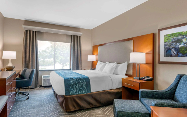 Comfort Inn & Suites Mountain Iron and Virginia