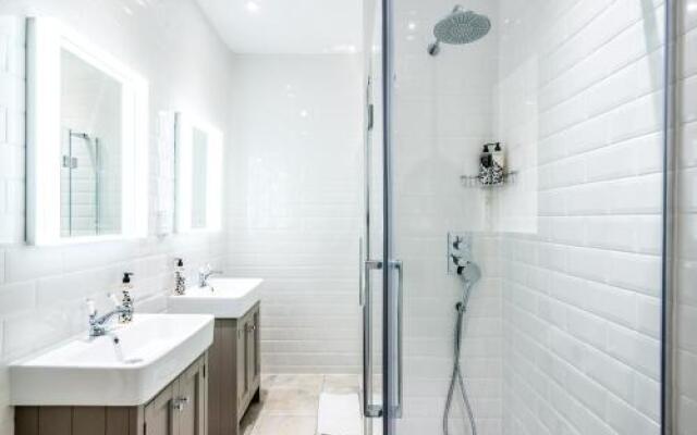 1 Hot Bath St