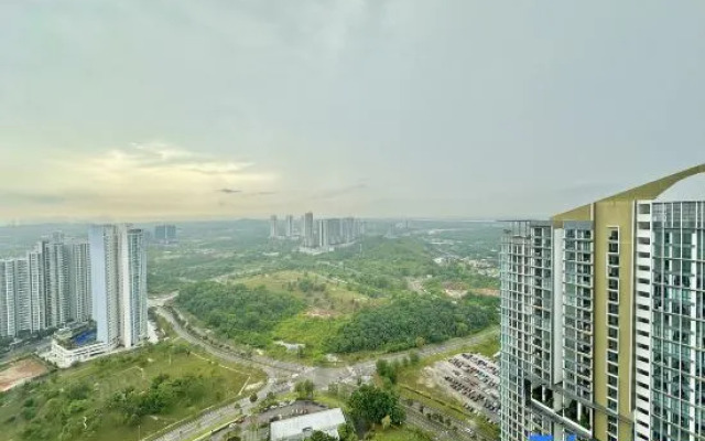Elysia Park Medini by Stayrene near Legoland