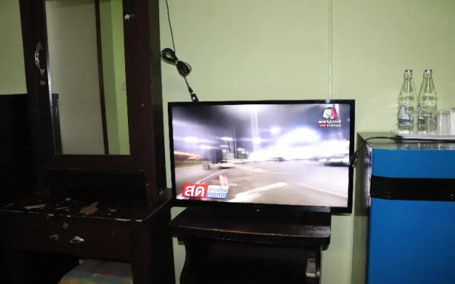 Tipsiri Place by OYO Rooms