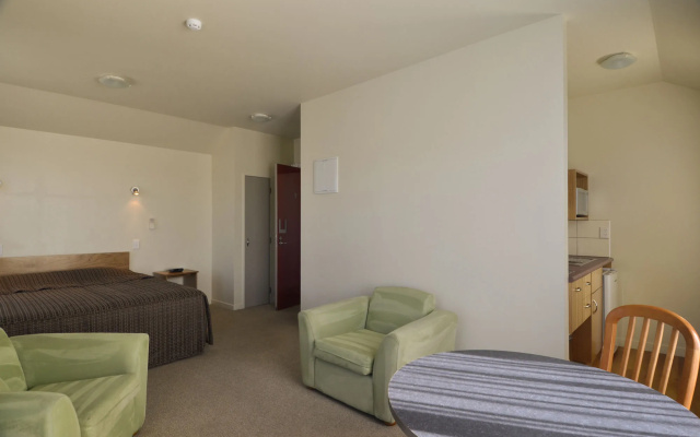 Parkside Motel