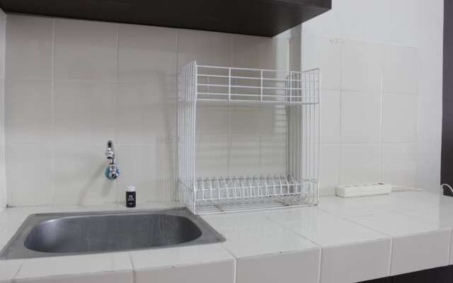 Cozy Studio At Pinewood Apartment Near Unpad Jatinangor