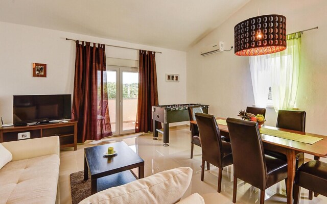 Beautiful Home in Betiga With Wifi and 3 Bedrooms
