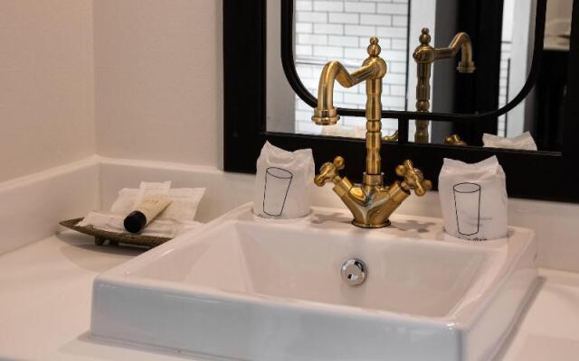 Mora Boutique Hotel