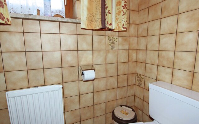 Contemporary Hillside Holiday Home in Schlitters