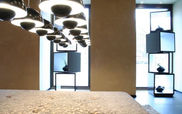 987 Design Prague Hotel