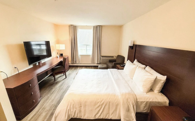 West Edmonton Mall Inn