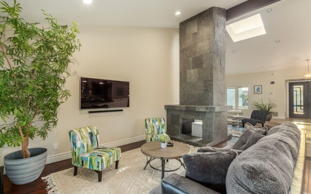 63rd Scottsdale 4 Bedroom Home by Redawning