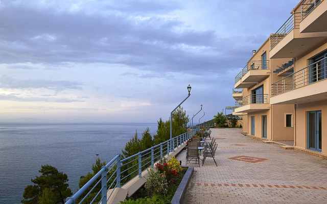 Xenia Residence