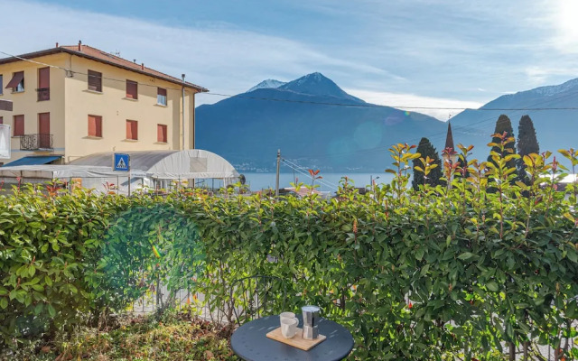 Pianello Charming Lake View