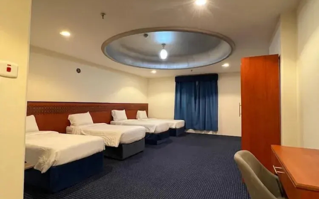 Al Farabi Hotel