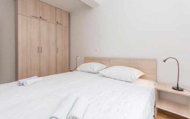 Nice Apartment in Maslenica With 2 Bedrooms and Wifi