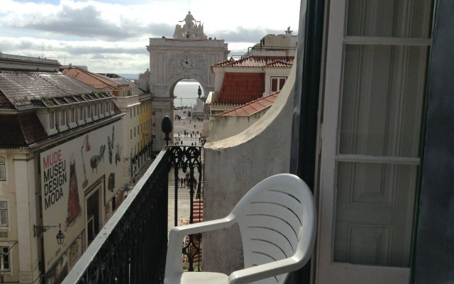 Lisbon RiverView Hostel