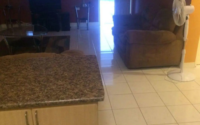 Ocho Rios Boardwalk Apartment
