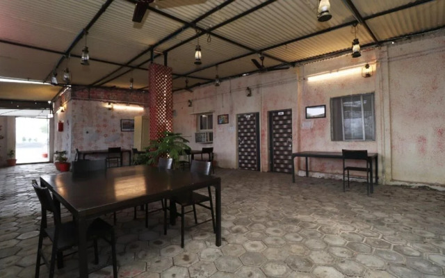 Hotel Red Chilli By OYO Rooms