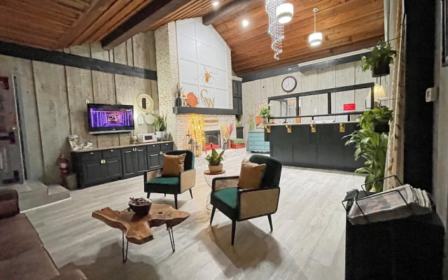 Charles Wesley Motor Lodge