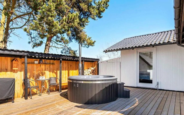 7 Person Holiday Home in Dannemare