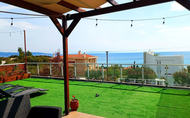 Salonikiou Beach Deluxe Apartments