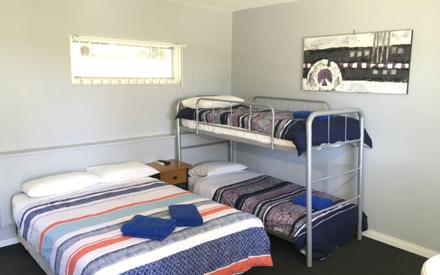 Plantation Retro Motel Tyndale