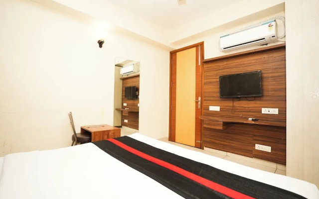 Hotel A R Residency