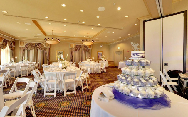 Emerald Grande Condominiums at HarborWalk Village