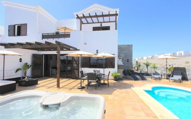 Villa With 2 Bedrooms in Las Palmas, With Wonderful sea View, Private Pool, Furnished Terrace - 1 km From the Beach