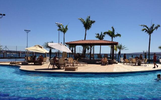 Lake Side Apart Hotel