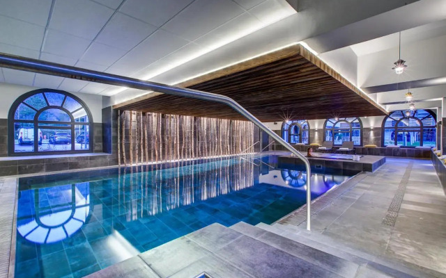 Thedrus luxury apt, swimming pool, SPA & more