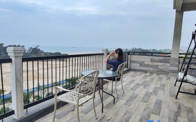 Sunshine Holiday Hotel（Beihai Silver Beach Beach Park）