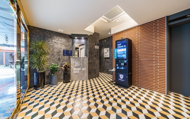 Brown-Dot Hotel Geomdan