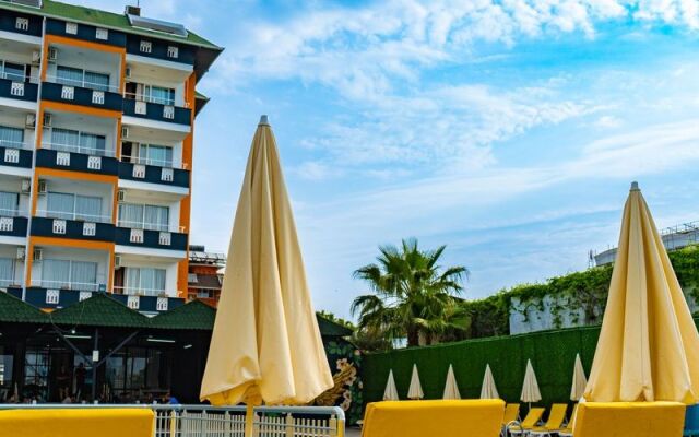 De Mare Famly Hotel
