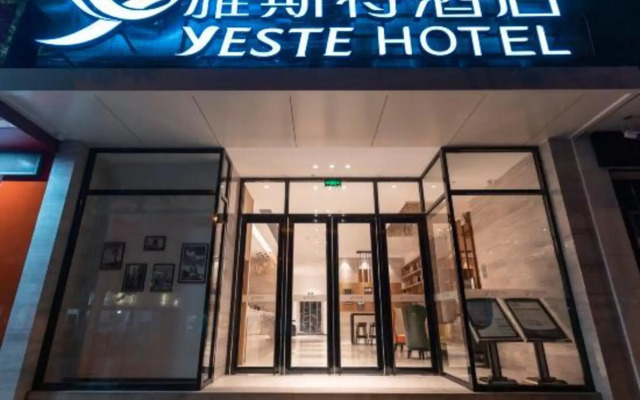 Yeste Hotel