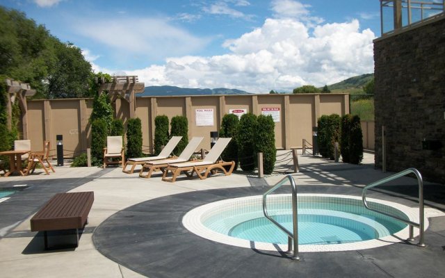 Okanagan Valley Rentals at Strand Lakeside Resort