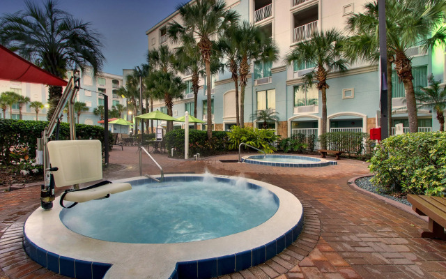 Holiday Inn Resort Orlando - Lake Buena Vista, an IHG Hotel