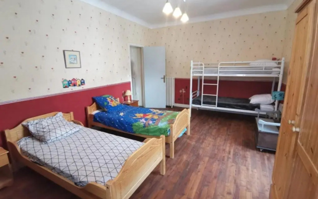 Maison Chorges, 4 pièces, 6 personnes - FR-1-469-120