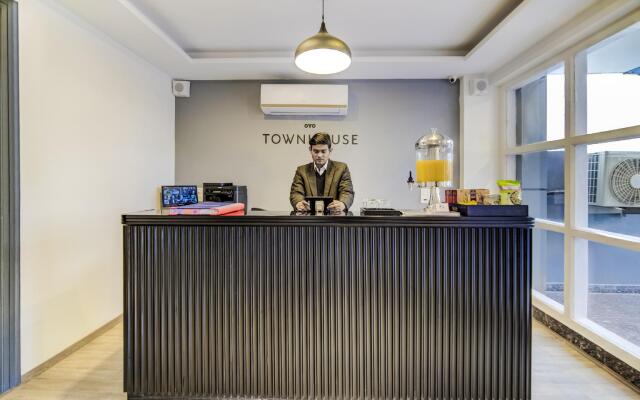 OYO Townhouse 083 Sector 38, Gurgaon