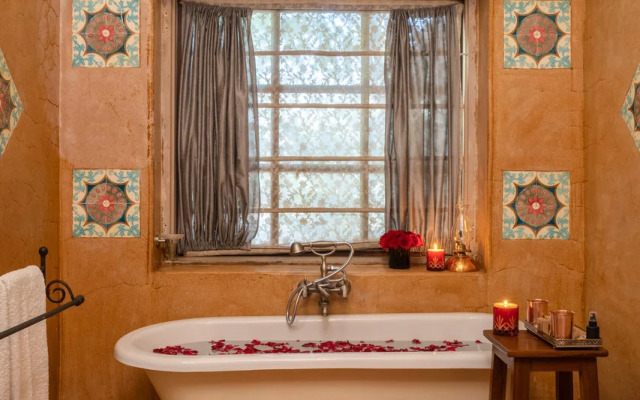 Srinivas - The Royal Residence
