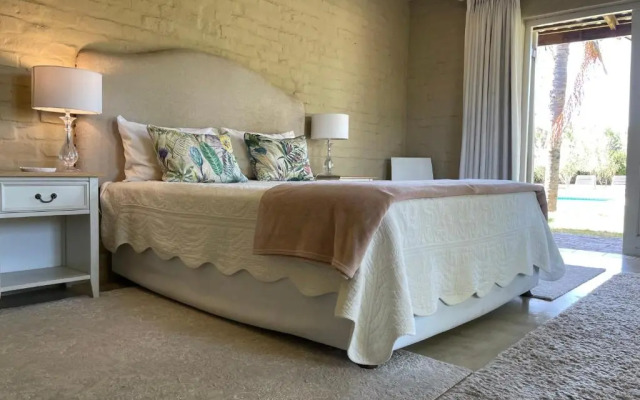 Hartland Garden Suite