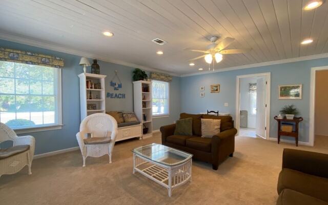 Lyons Den 3 Bedroom Home