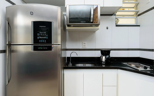 1 Quarto a 200m da Praia de Copacabana | SC 86/712