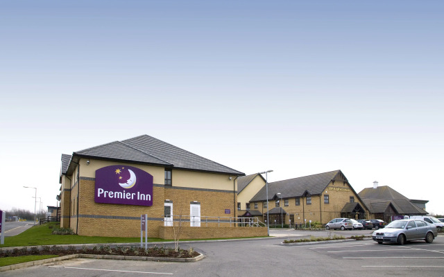 Premier Inn  St. Neots (Colmworth Park)