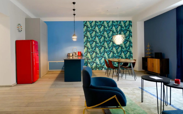 Chic And Modern In Hip Area