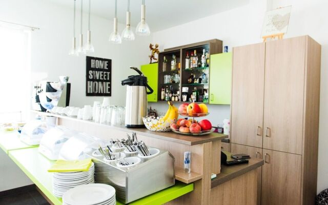 Hotel 37